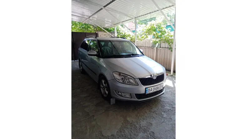 Skoda Fabia 2011 - 7