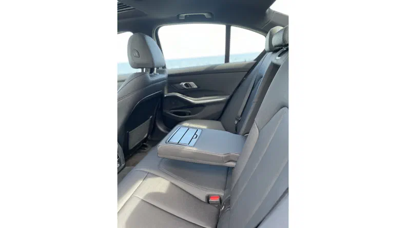 BMW 3 серии 2019