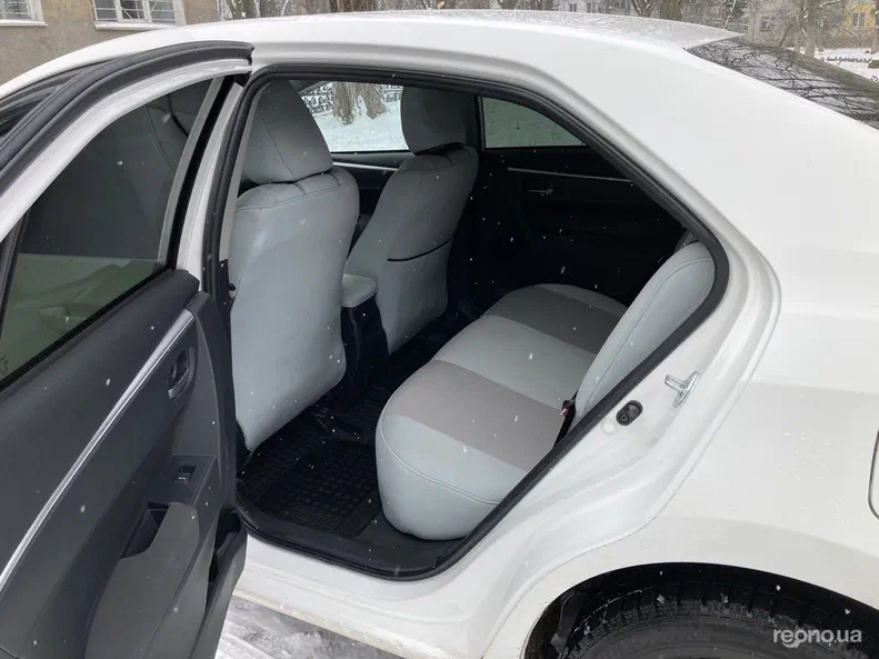 Toyota Corolla 2016 - 8