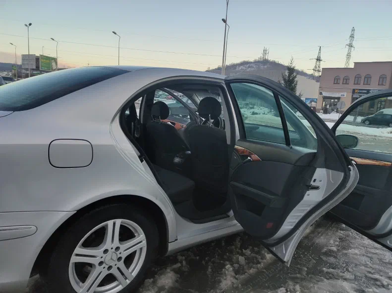 Mercedes-Benz E-Класс 2002