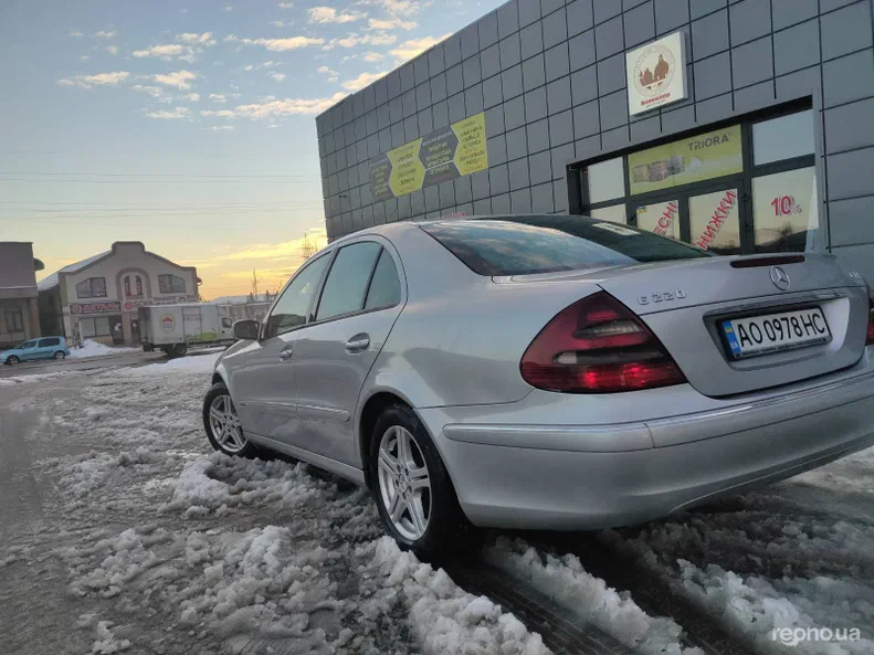 Mercedes-Benz E-Класс 2002
