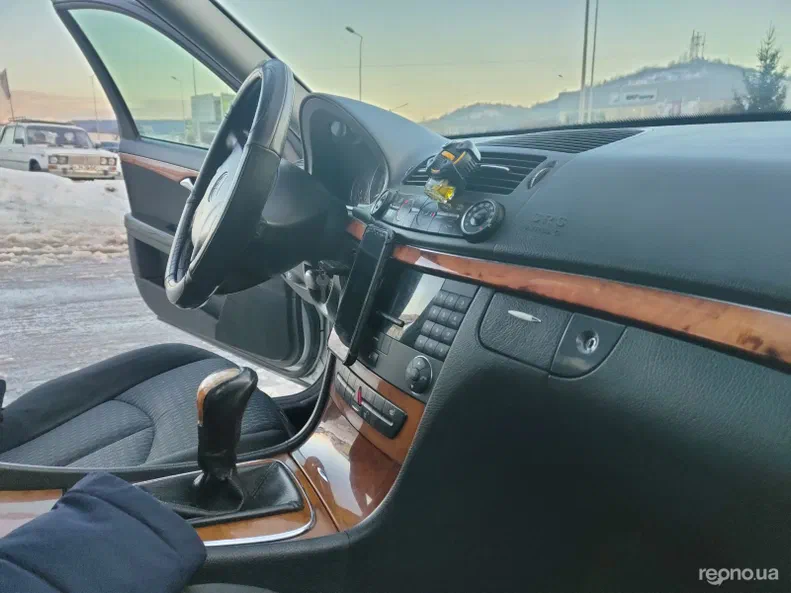 Mercedes-Benz E-Класс 2002