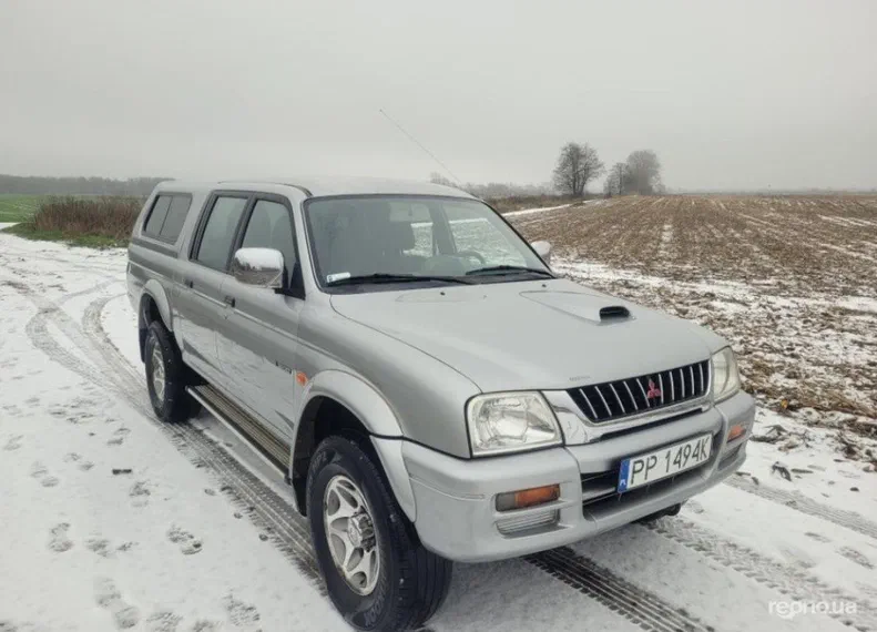 Mitsubishi L200 2000