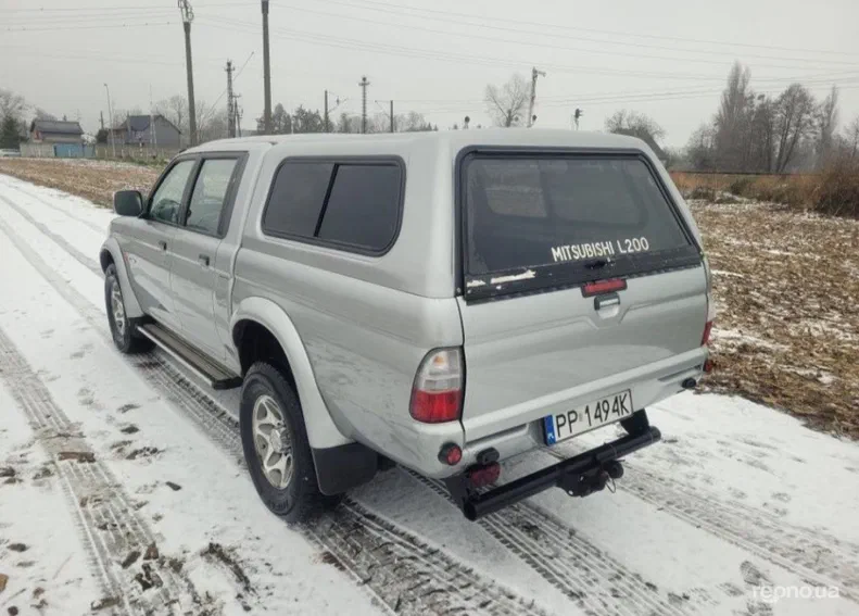 Mitsubishi L200 2000