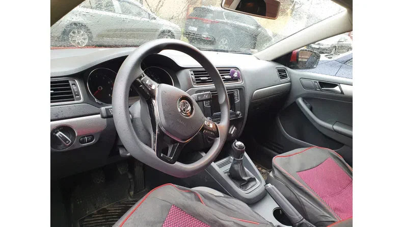 Volkswagen Jetta 2016 - 1