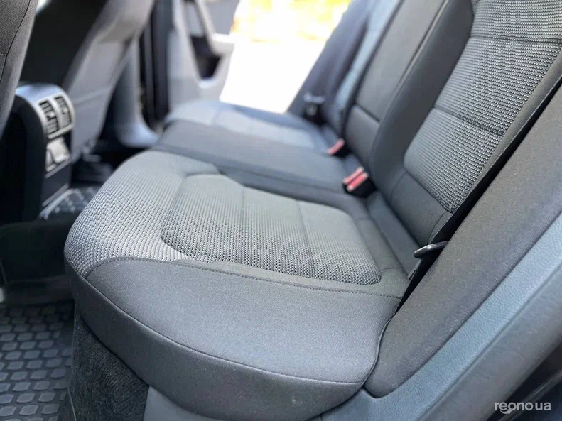 Volkswagen Passat 2011