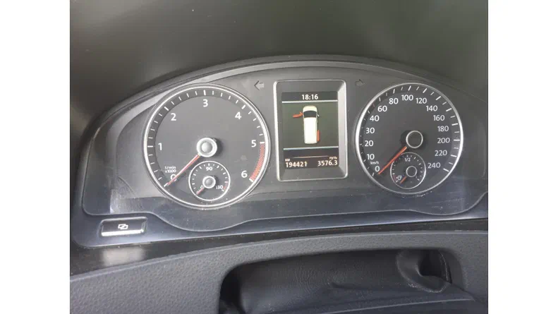 Volkswagen Caravelle 2011 - 11