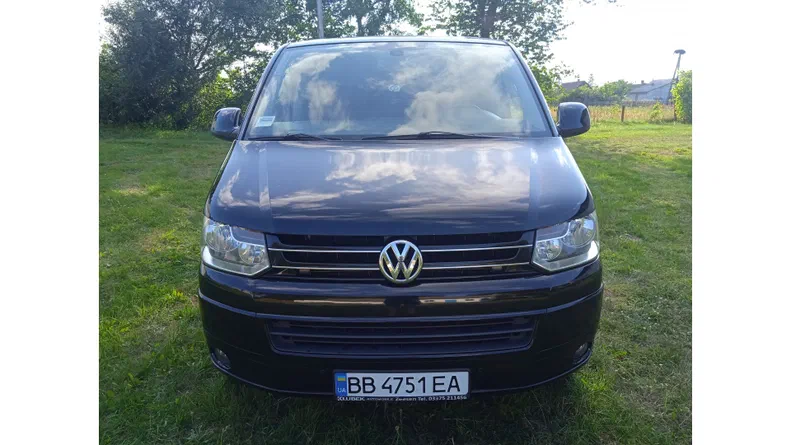Volkswagen Caravelle 2011
