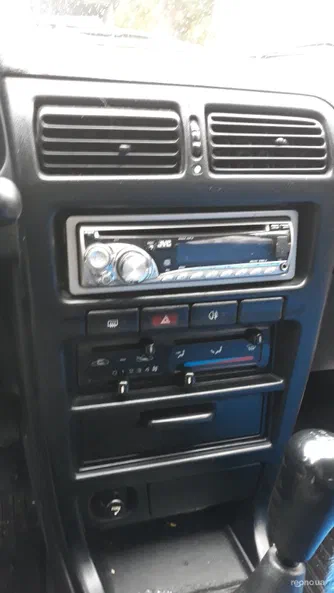 Nissan Sunny 1992 - 19