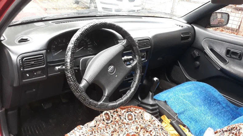 Nissan Sunny 1992 - 5