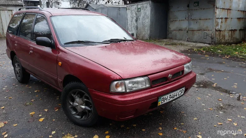 Nissan Sunny 1992