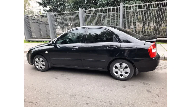 Kia Cerato 2005