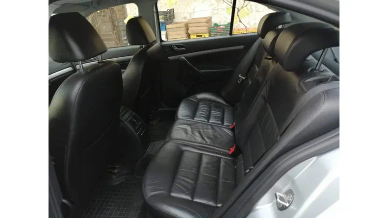 Skoda Octavia 2010 - 5