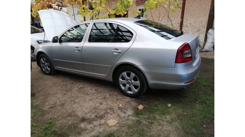 Skoda Octavia 2010 - 8