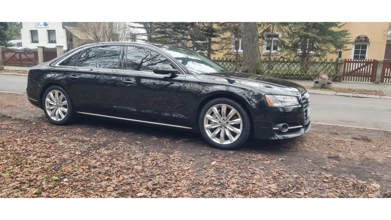 Audi A8 2016 - 18