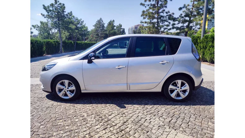 Renault Scenic 2015 - 6