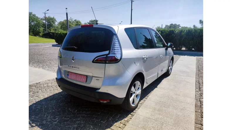 Renault Scenic 2015 - 5