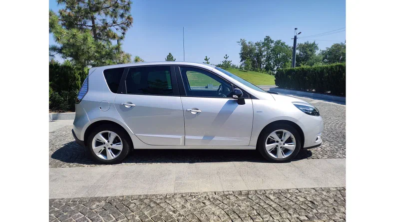 Renault Scenic 2015 - 7