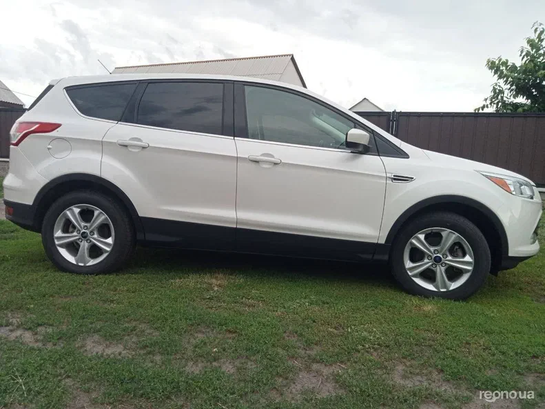 Ford Escape 2016 - 13
