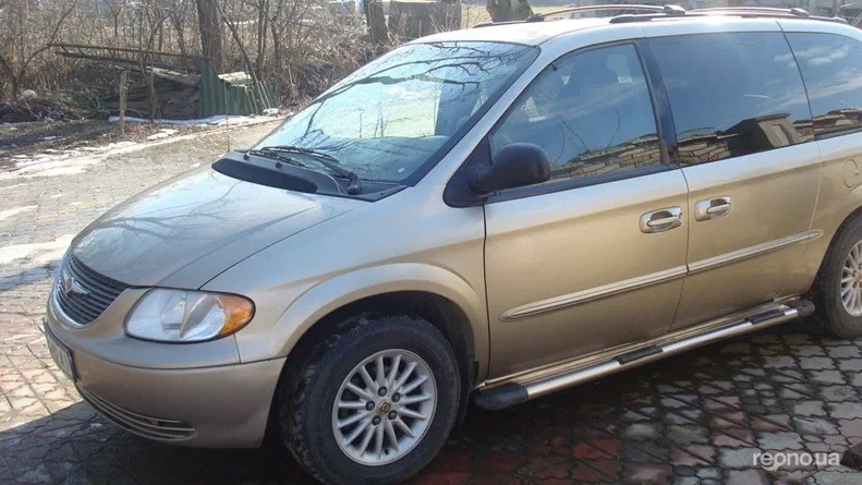 Chrysler Town & Country 2002
