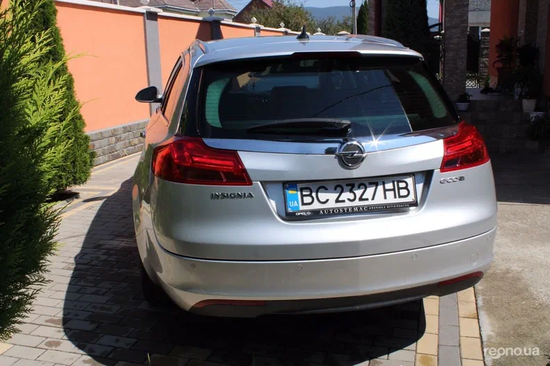 Opel Insignia 2012