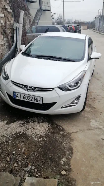 Hyundai Elantra 2015