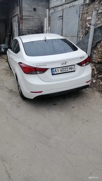 Hyundai Elantra 2015