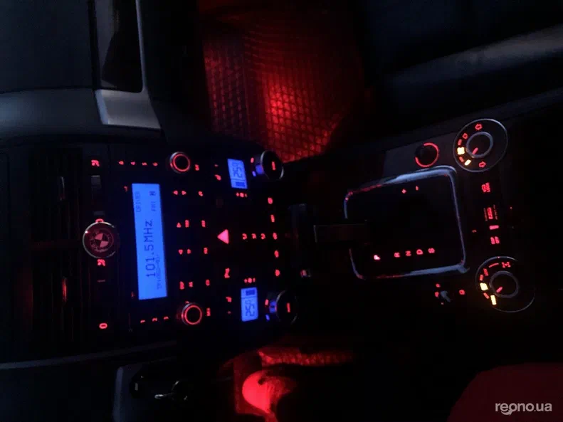 Volkswagen Touareg 2006 - 11