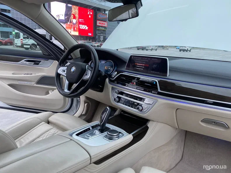 BMW 7 серія 2017 - 11