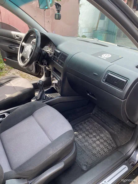 Volkswagen Golf 2000 - 11