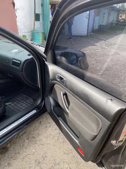 Volkswagen Golf 2000 - 12