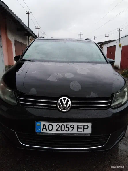 Volkswagen Touran 2012