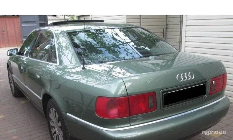 Audi A8 2002 - 12