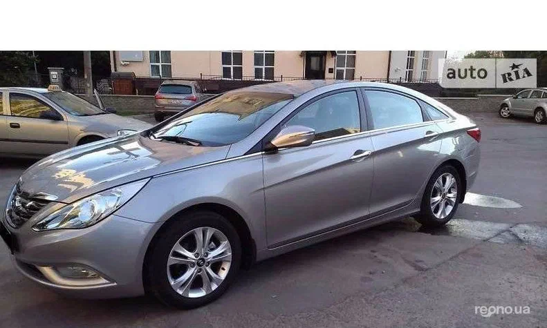Hyundai Sonata 2013 - 9