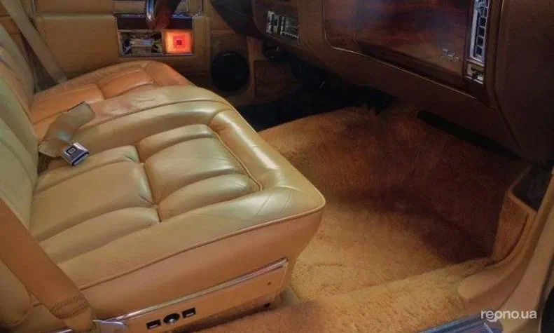 Cadillac Brougham 1986 - 1