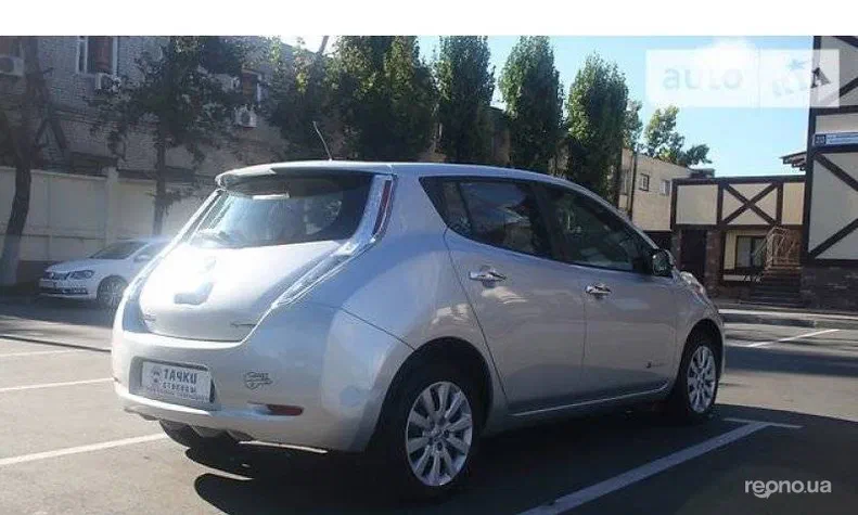 Nissan Leaf 2013 - 4