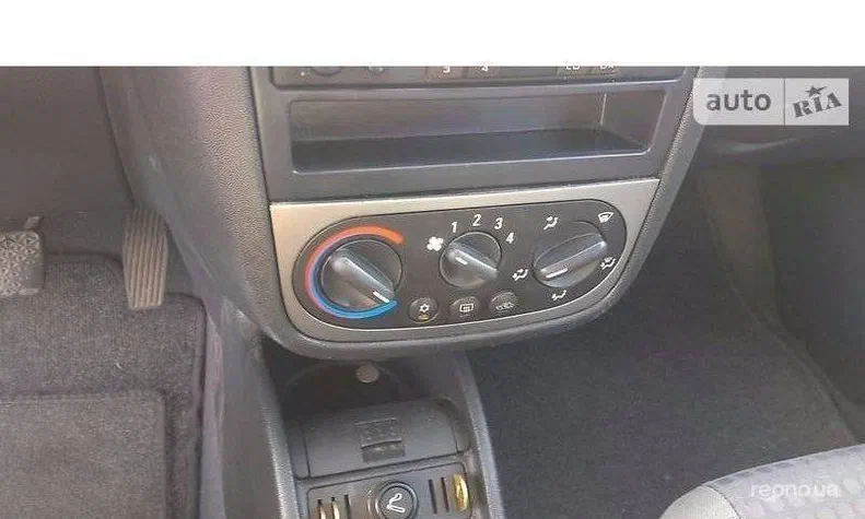 Opel Corsa 2002 - 15