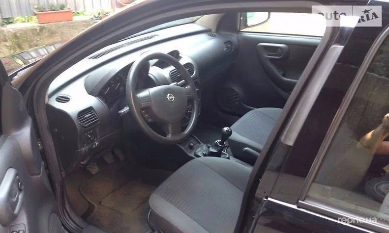 Opel Corsa 2002 - 8