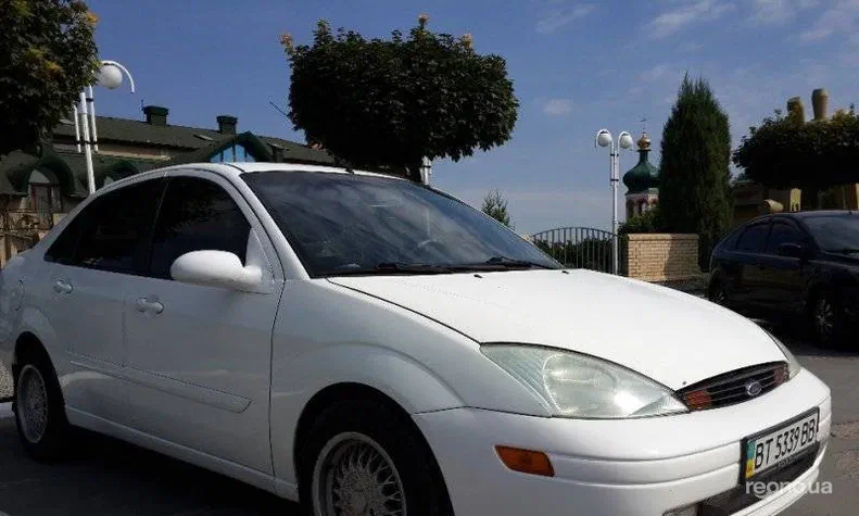 Ford Focus 2000 - 0