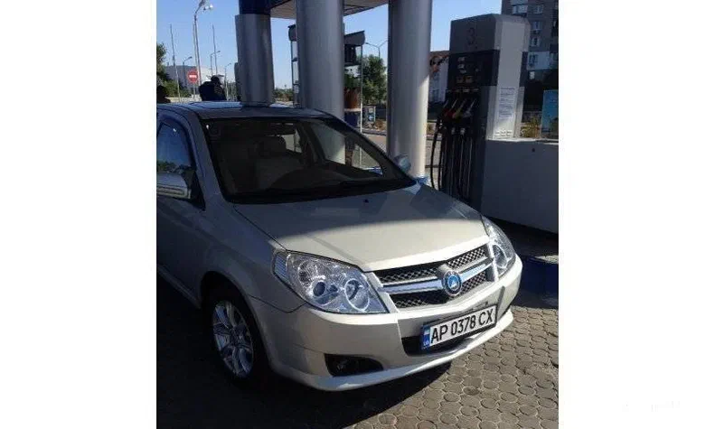 Geely MK 2010 - 4
