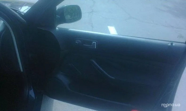 Volkswagen  Golf 1999