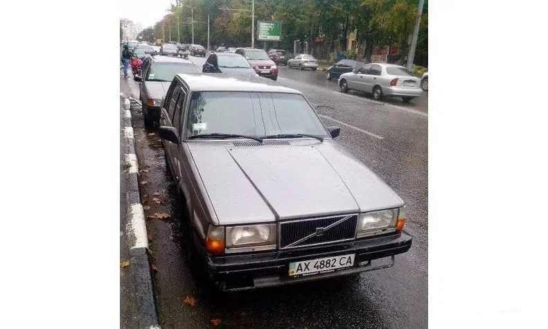 BMW 7 серія 1988 - 2