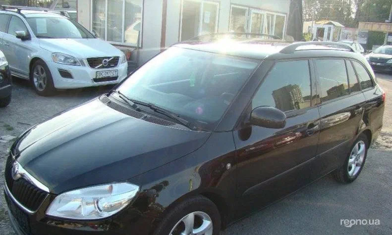 Skoda Fabia 2011 - 4