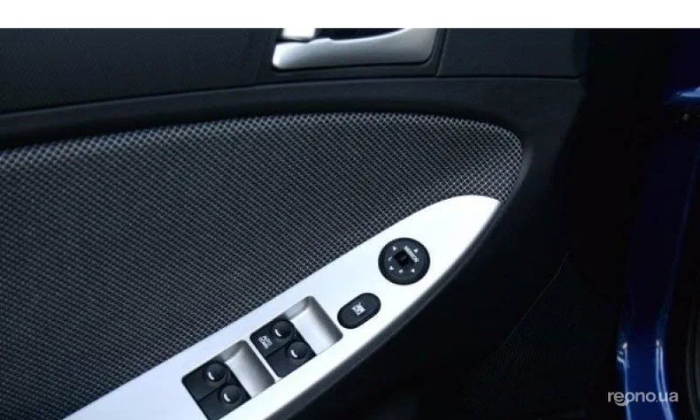 Hyundai Accent 2013 - 1