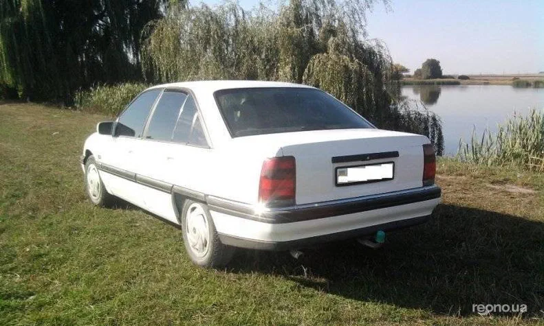 Opel Omega 1990 - 3