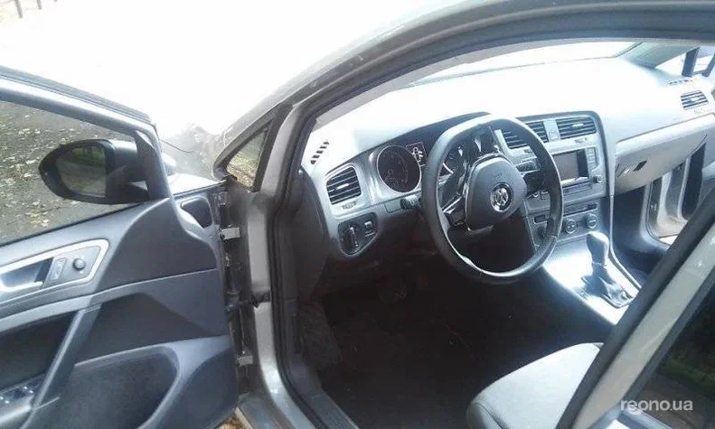 Volkswagen Golf 2013 - 1