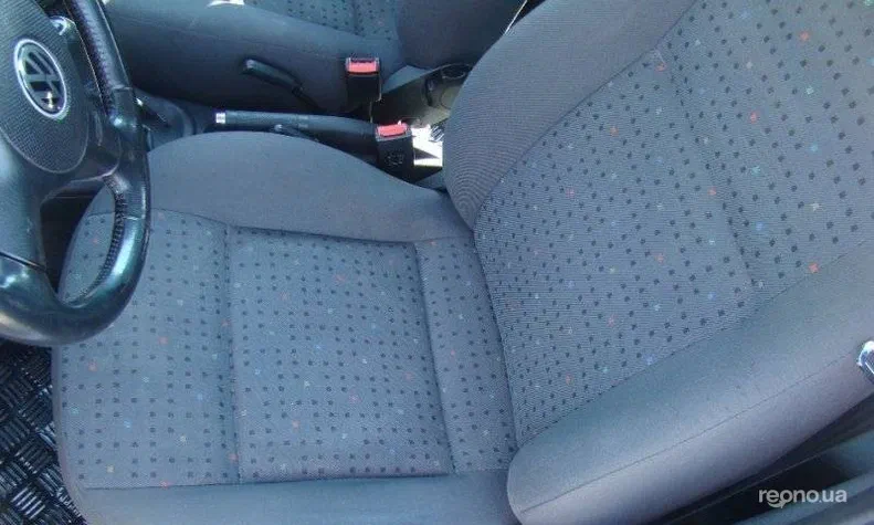 Volkswagen Polo 2001 - 9