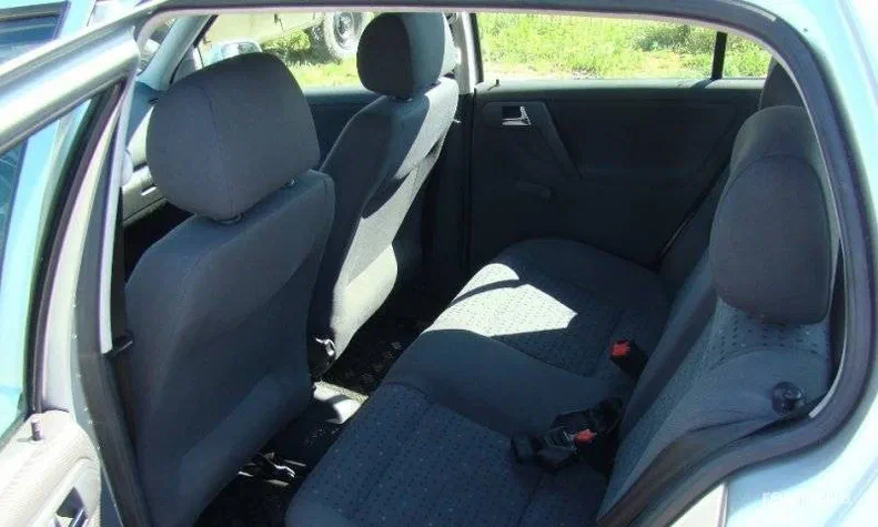 Volkswagen Polo 2001 - 13