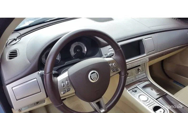 Jaguar XF 2009 - 8