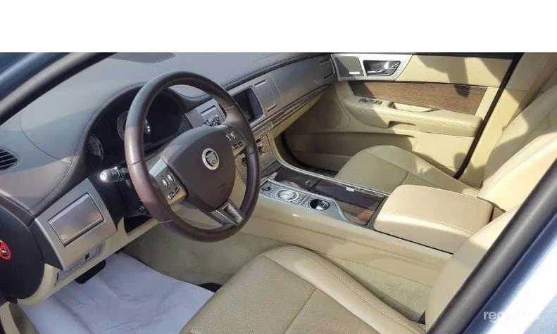 Jaguar XF 2009 - 4